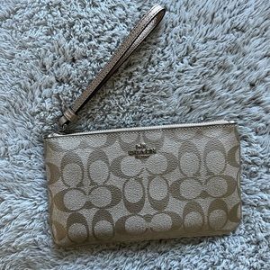 NWT Coach Wristlet
